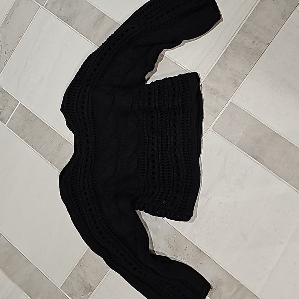 Crop top crochet sweater, brand new